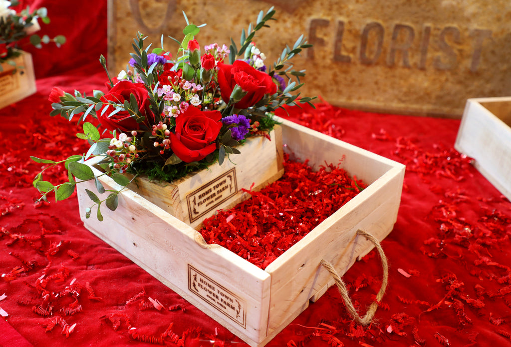 Valentine's Sweetheart Box for 2 w/ 4" cake